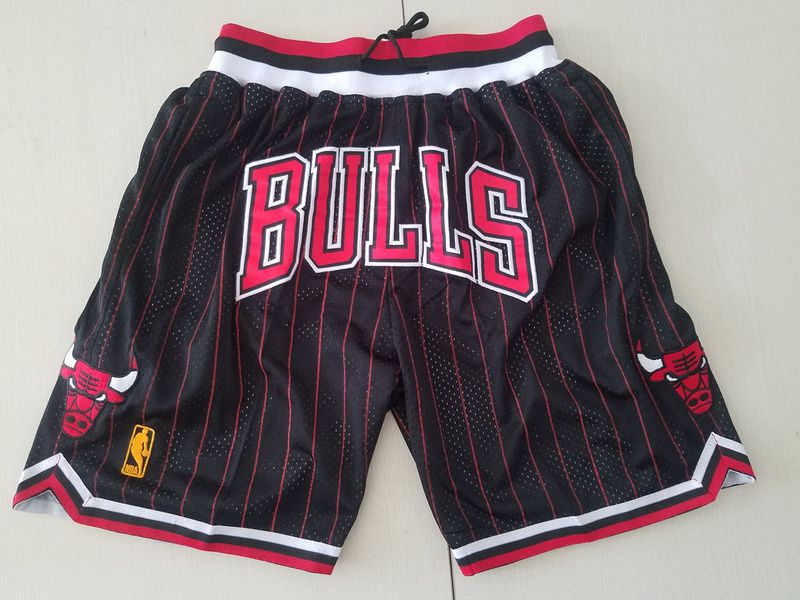 Men NBA Nike Chicago Bulls black shorts->chicago bulls->NBA Jersey